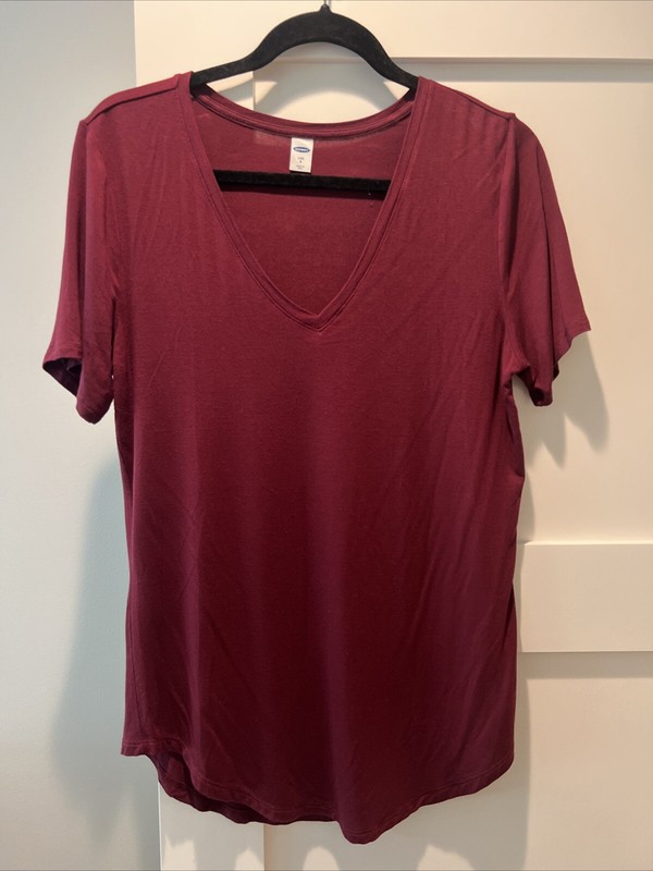Old Navy Women’s Dark Red Luxe Short Sleeve V Neck Top S