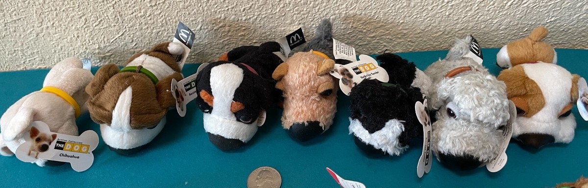 The Dog Cat Artlist Collection 2005 McDonald's Happy Meal Toys