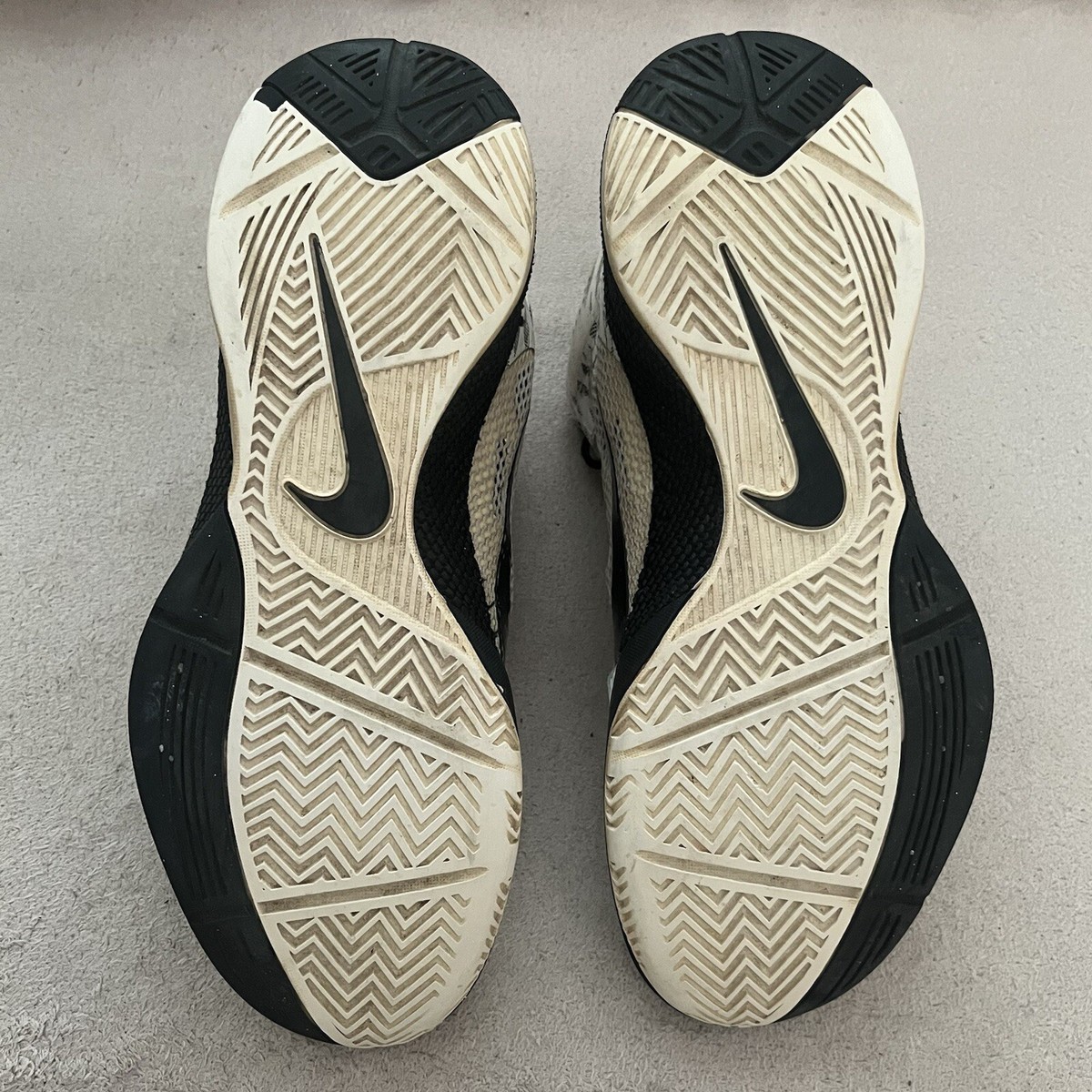 Nike Zoom Hyperfuse Holiday 2010-407622-Black & White-Mens 12