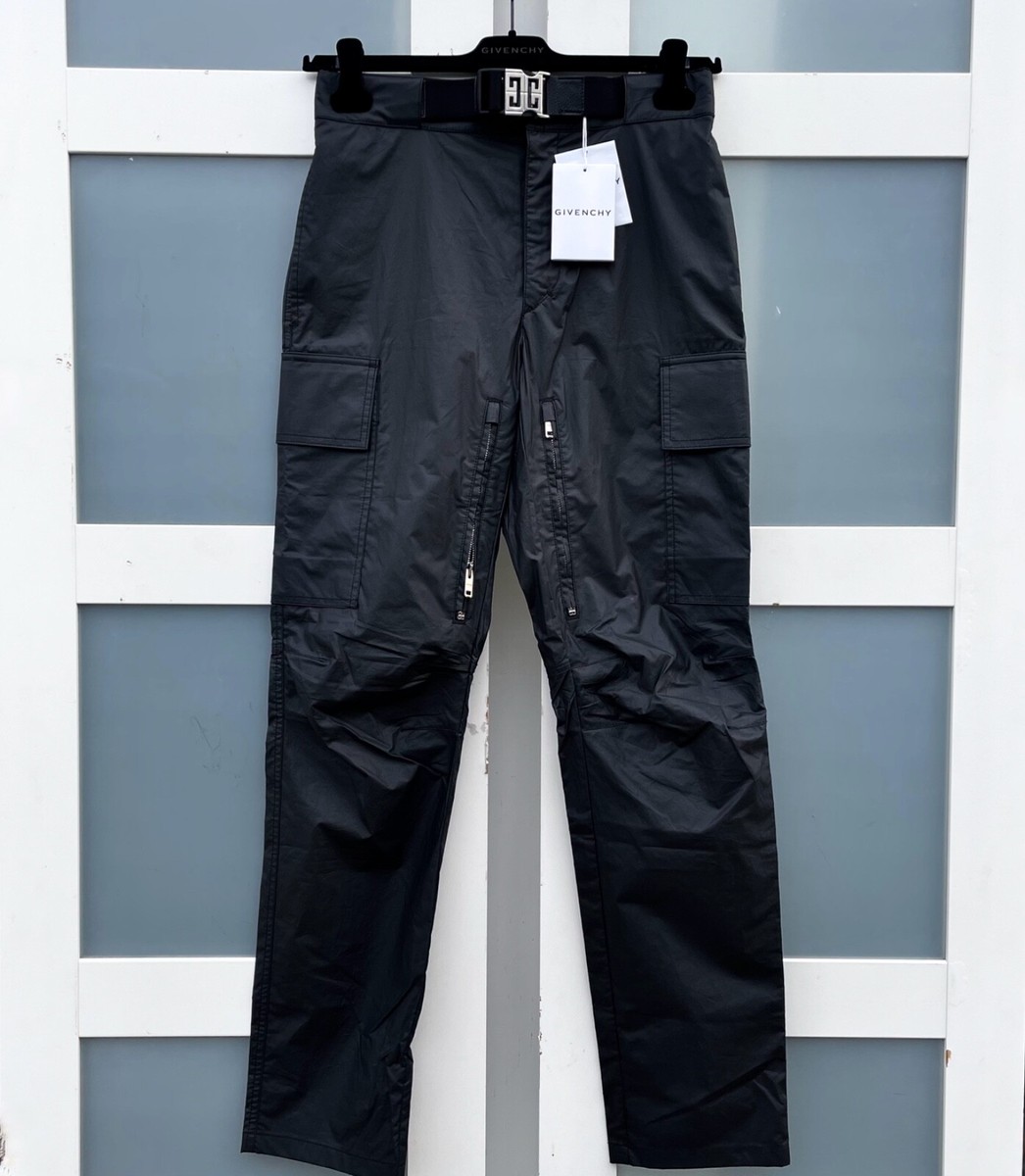 Great Givenchy AW22 Light Coated 4G Buckle MultiPockets Great Givenchy AW22 Light Coated 4G Buckle MultiPockets