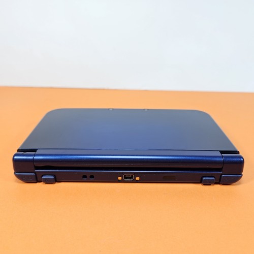 Console Nintendo NEW 3DS XL TOP IPS BLU SD 4GB CARICATORE e PENNINO OTTIMO - Foto 9 di 9