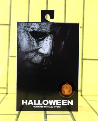 NECA Halloween Ultimate Michael Myers Action Figure Light Up Flickering Pumpkin