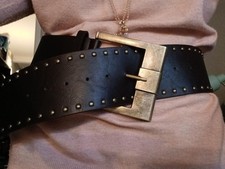 WOMEN VERY WIDE BROWN GENUINE LEATHER BELT Size M belt length is 41.5 in NEW