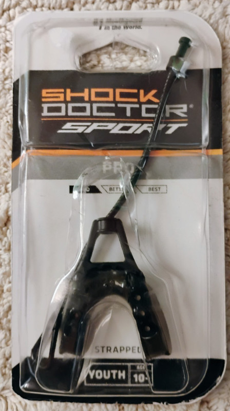Shock Doctor Pro Mouth Guard Strapped - Youth - 5101Y - New