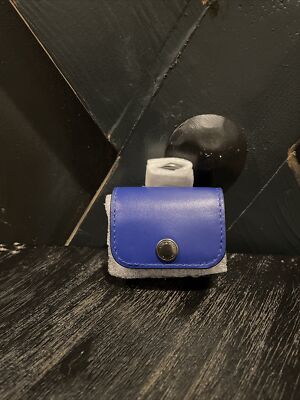 COACH ライトブルー イヤホンケース COACH Wireless Earbud Case (AIRPODS PRO) Blue LEATHER - NWT | eBay