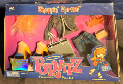vintage 2003 Bratz First date Fashion Pack: Dress Jacket Purse Shoes dress new