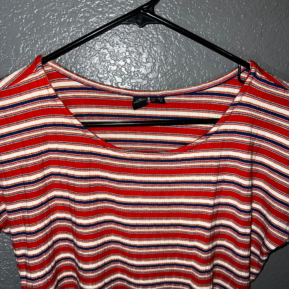 Volcom Girls M 8 Striped Crop Top Red Blue Short Sleeve Ribbed Stretch Tee - Image 2 of 4