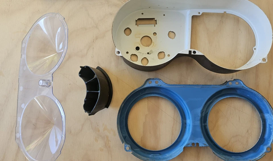 1967 CAMARO SPEEDOMETER CLUSTER WITH TACHOMETER 5000 RPM RED LINE 7000 PARTS  - Image 3 of 4