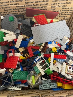 8 Lbs LEGO Mixed Bulk Lot Unsorted Parts Pieces Minifigs Plates Used