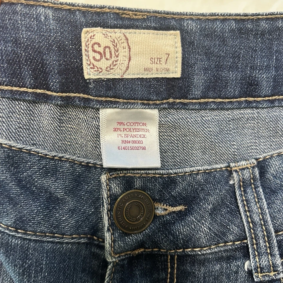 Pantalones cortos para mujer So denim con botones en los bolsillos delanteros talla 7 Foto 3 de 4