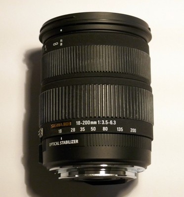 Zoomobjektiv Sigma 18-200mm 1:3.5-6.3 DC OS für Canon in OVP