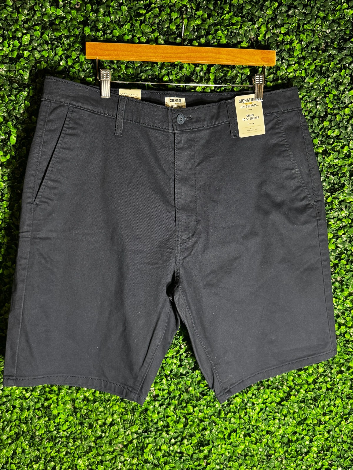 NEW Levis Strauss Signiture Gold chino 10.5