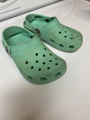 kids crocs green