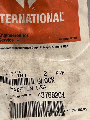 Lote de 2 en paquete nuevo OEM genuino International BLOCK 437692C1 - Imagen 4 de 4
