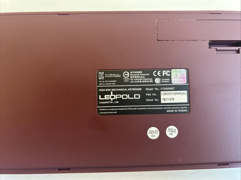 Leopold Vapor Wireless Gaming Keyboard - Quiet Clicky Keys Satisfying - Image 4 of 4