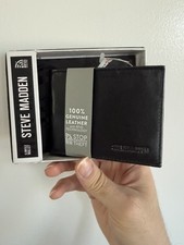 Steve Madden Men's Leather Wallet