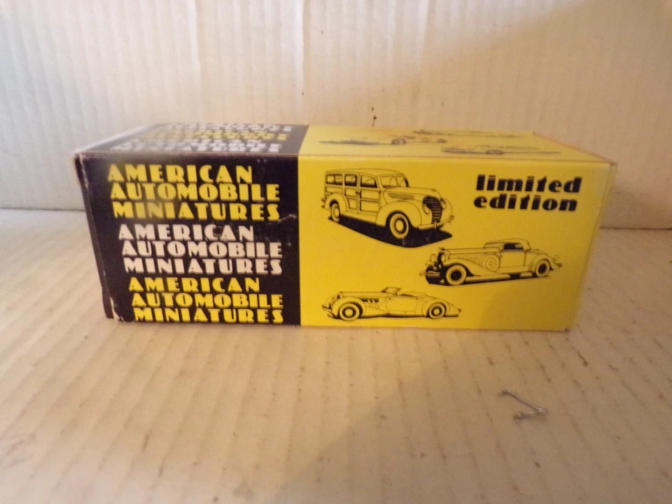 AMERICAN AUTOMOBILE MINIATURES (PTH) 1934 PACKARD MODELO 1106 2 PORTAS SEDÃ COMPLETO - Imagem 2 de 4