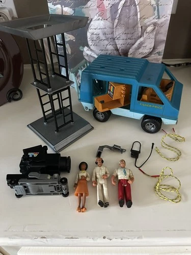 Vintage Fisher Price  Playset #309 TV Action Team 1977