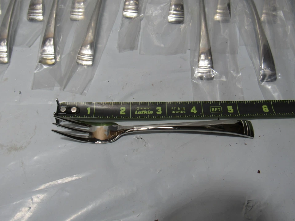 24  LENOX 18/10 Stainless URBANE 6 1/4" and 5 1/4" Cocktail / Dessert Forks (P30 - Image 2 of 4