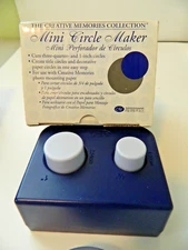 CREATIVE MEMORIES  MINI CIRCLE MAKER PUNCH WITH STORAGE CONTAINER,ORIGINAL BOX