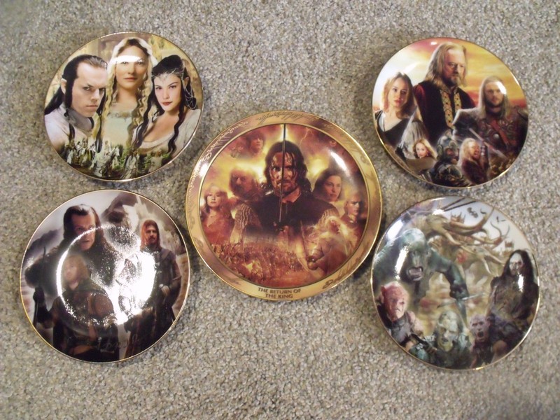 The Lord Of The Rings Calendar Plates 4 PLUS 1  Bradford Exchange 5.7”and 6.5"