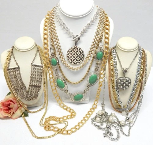 VINTAGE TO NOW GOLD & SILVER TONE FASHION/COSTUME JEWELRY NECKLACE LOT