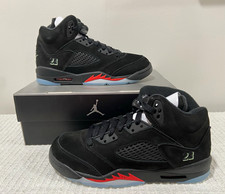 Jordan 5 halloween   Black Glow in the Dark, Size 7y SHIP SAME DAY  