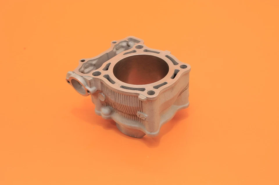 2004 01-13 YZ250F YZ 250F OEM Engine Top End Cylinder Jug Barrel Top Piston — 第 2/4 张图片