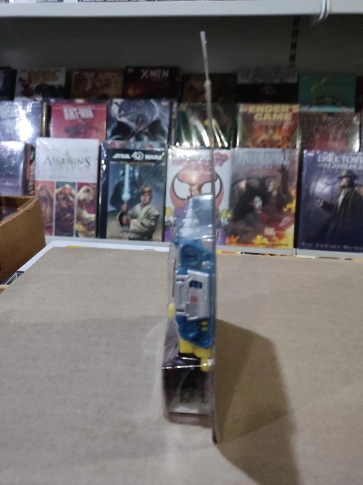 Transformers Titans Return Titan Master Nightbeat Figure NEW - Image 2 of 4