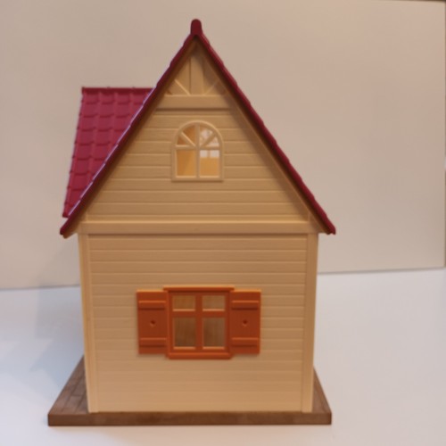 Sylvanian Families Calico Critters Cozy Cottage Only With Second Floor & Ladders - Picture 7 of 11