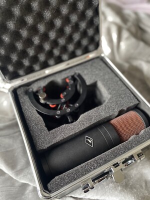Antelope Audio Edge Duo Large-Diaphragm Modeling Condenser Microphone