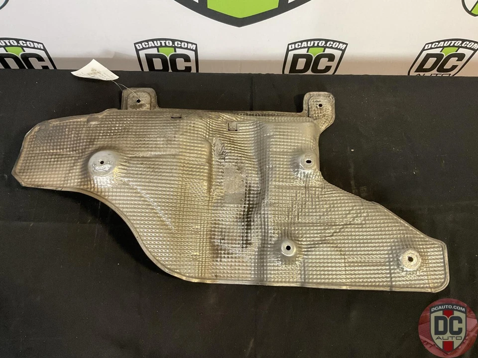 2011-2018 Porsche Cayenne Center Heat Protection 95850468100 - Image 4 of 4