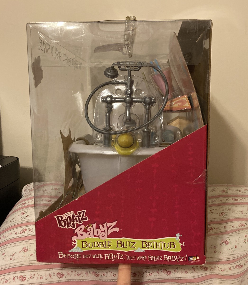 Bratz Big Babyz Bubble Blitz Bathtub & Accessories 2005 NIB