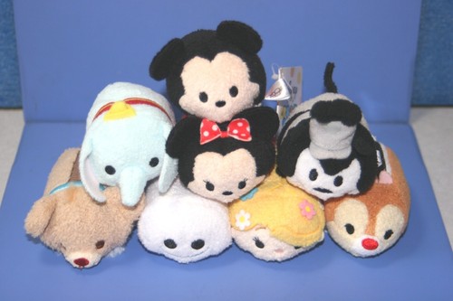 Disney Tsum Tsum Taglia S Mini Peluche Bambola Set di 8 Topolino Minnie Old Pete Dumbo - Foto 2 di 21