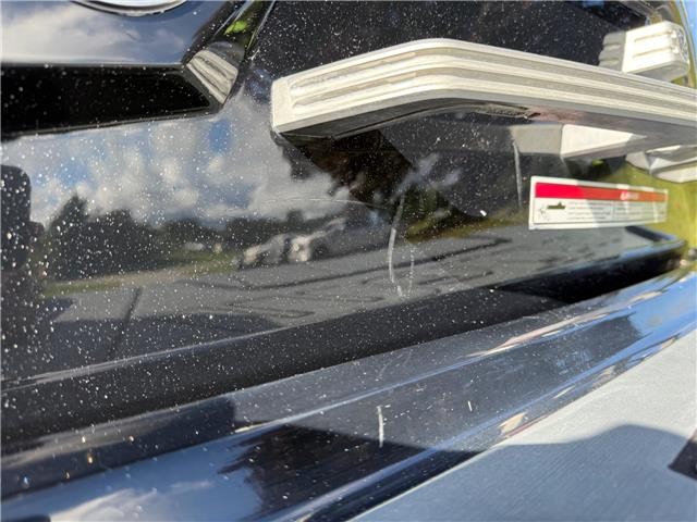 2020 Malibu 23 LSV  Black