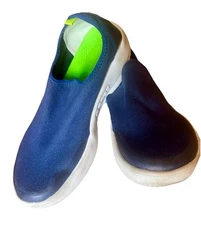 OOfos OOmg EeZee Low Women's Recovery Slip On Shoes sz US 10 EU 41