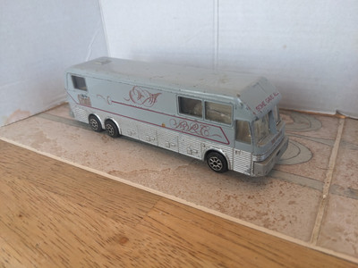 ROAD CHAMPS 1993 EAGLE COACH BILLY RAY CYRUS TOUR BUS SOME GAVE ALL TOUR