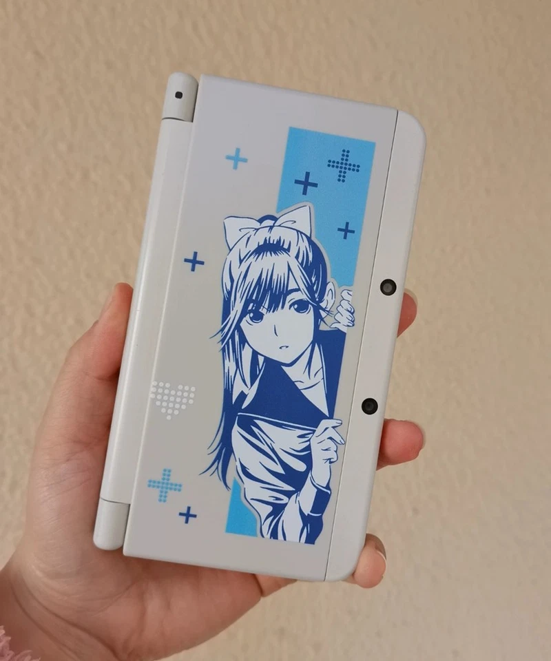 Anime Girl Azul y Blanco Cruz Nintendo Nuevo 3DS Repuesto Carcasa Cubierta Placas Foto 2 de 4