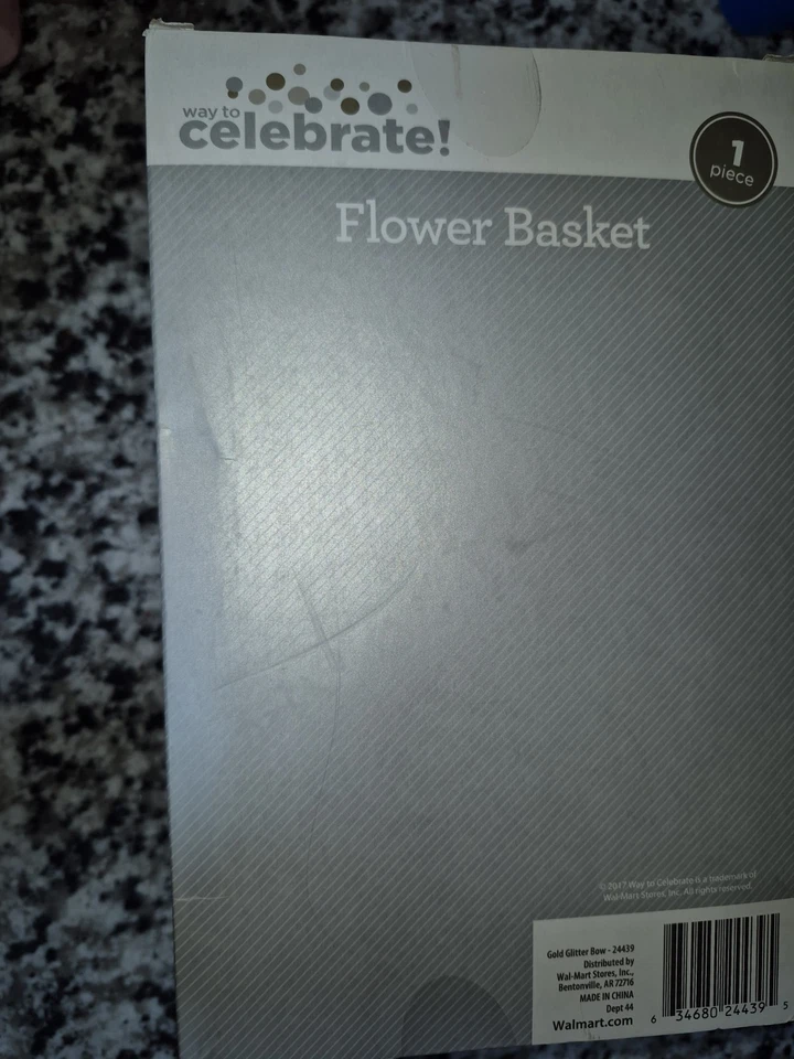 Cesta de boda niña flor y pétalos de rosa * Blanco con lazo beige *Nuevo en caja Foto 3 de 4