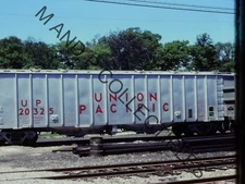 ORIG TRAIN 110 FORMAT SLIDE UNION PACIFIC (UP) VINTAGE RAILROAD ADP20104