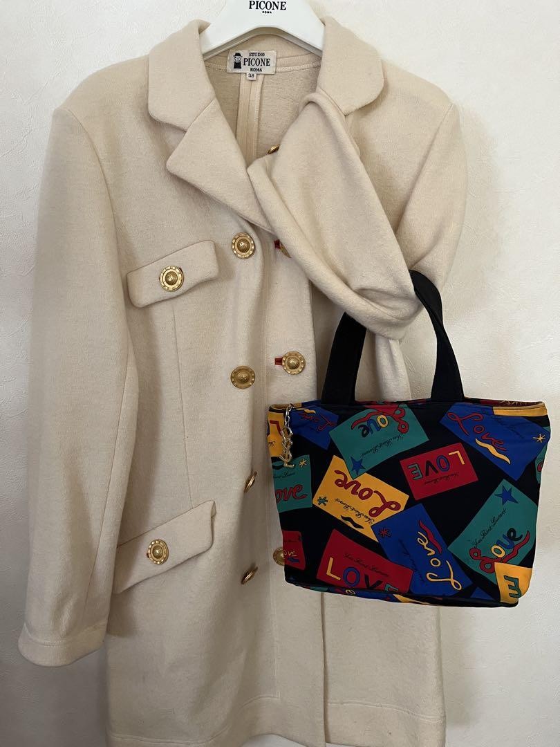 Borsa tote Yves Saint Laurent modello LOVE con ciondolo logo