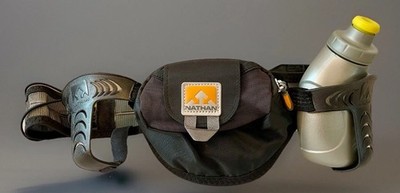 NATHAN Trail Running Hydration Waist Fanny Pack 9oz Water Bottle Holder Belt