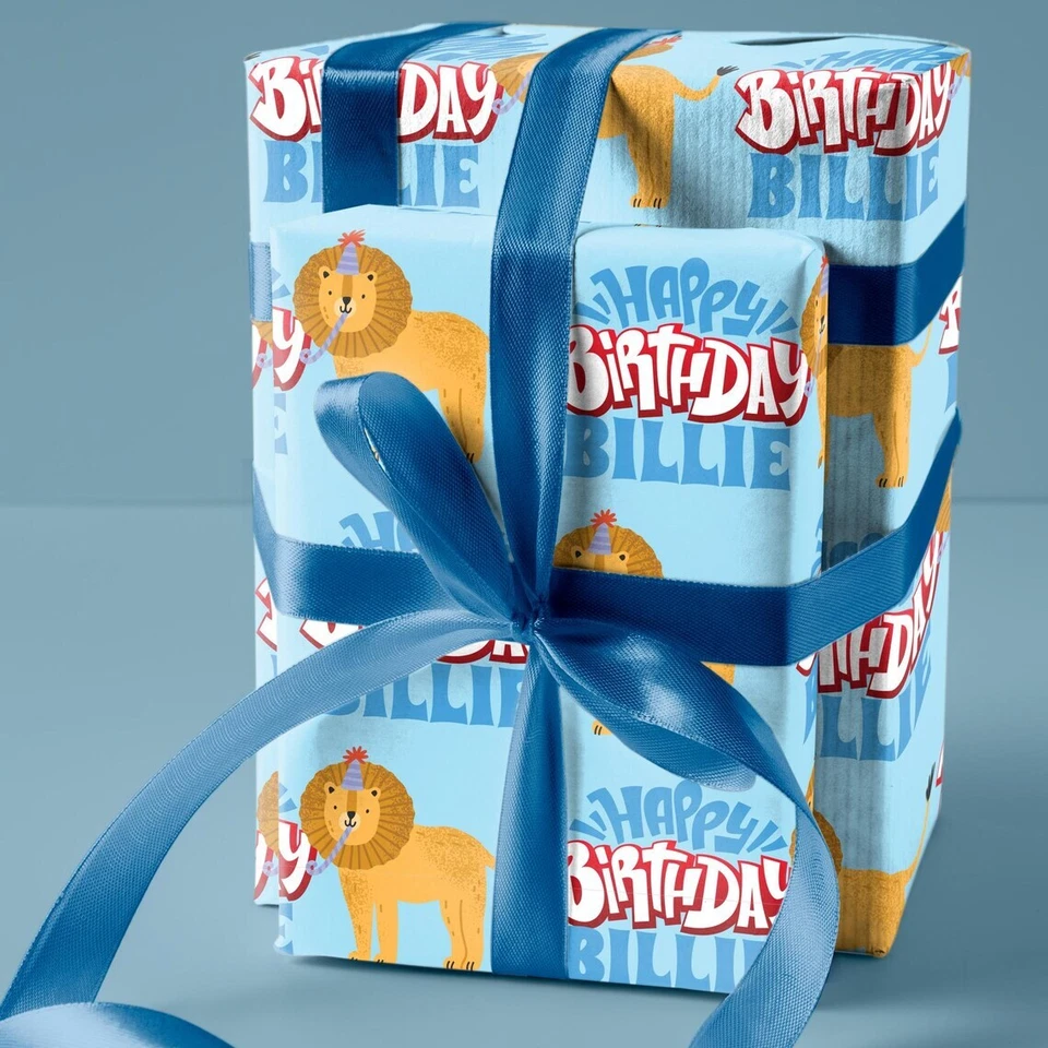 Rollo de papel de envolver personalizado feliz cumpleaños con nombre león juguetón envoltura de regalo Foto 3 de 4