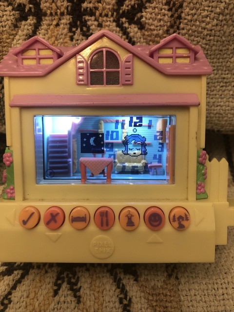 pixel chix house
