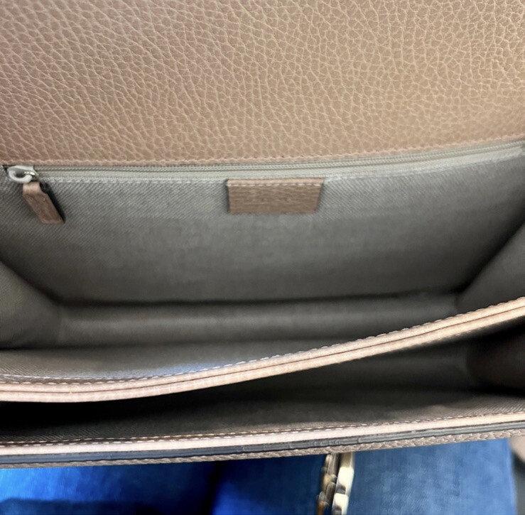 Authentic Gucci Calfskin Interlocking G Shoulder … - image 12