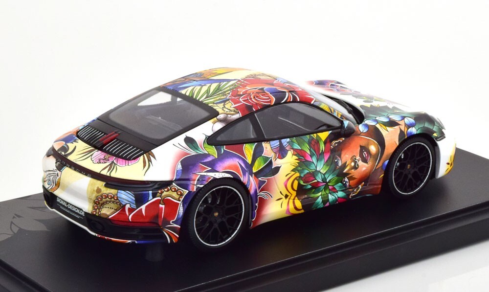 1:18 MINICHAMPS 2019 PORSCHE 911 CARRERA 4S FLOWER DESIGN
