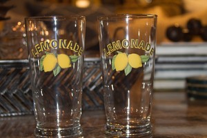 Vintage Set 2 Pottery Barn William Sonoma Lemon Lemonade Clear