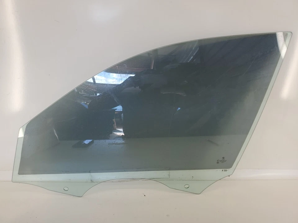 2014 BMW 335xi 335i 328i 328xi E90 Sedan Front Left Driver Door Glass / Window - Image 2 of 4