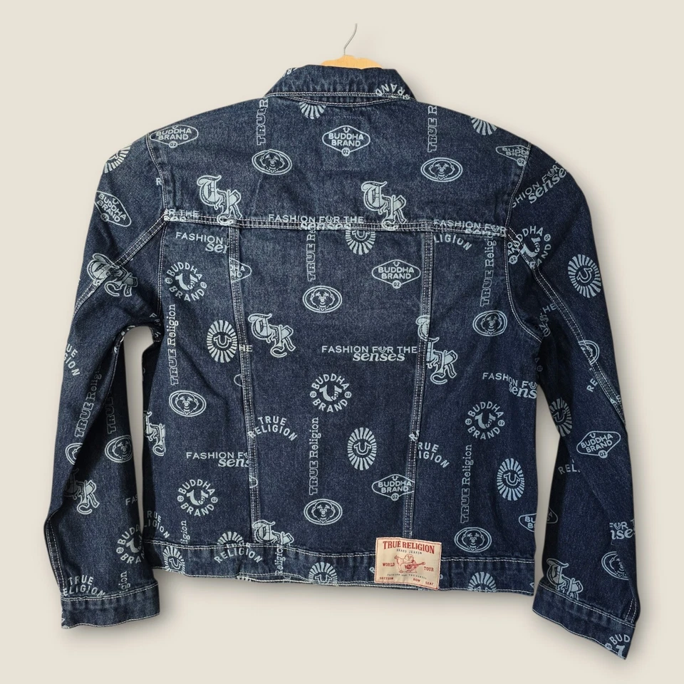 Chaqueta de mezclilla True Religion para hombre L/L con estampado de logotipo medio rústico lavado en granero Foto 3 de 4