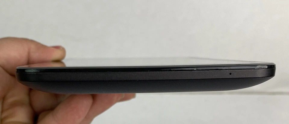 ASUS K01A MEMO PAD TABLET SOLD PARTS DOESN'T TURN ON BATTERY NEEDS REPLACEMENT - Image 4 of 4